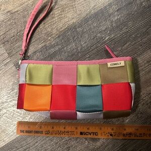 Fun wristlet multi color-seatbelt purse